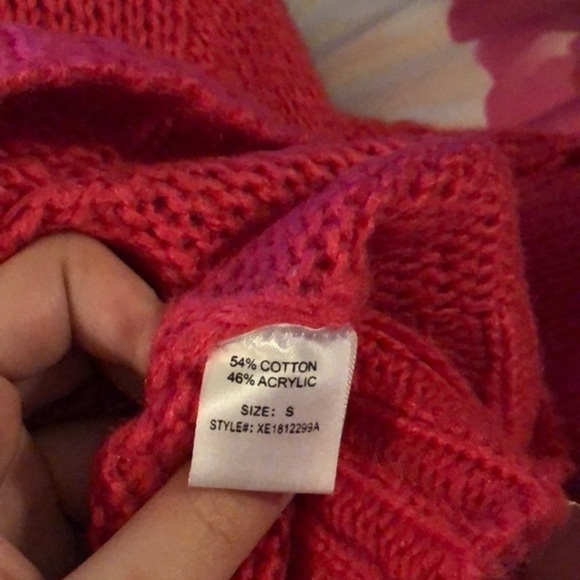 WOVEN HEART CUTE PINK SWEATER SIZE S - Picture 14 of 16